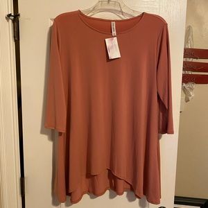 NWT Zenana Outfitters Rose Gold high-low tunic 2X